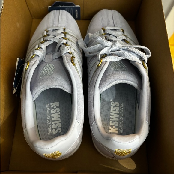 Brand new sneakers - Picture 2 of 2